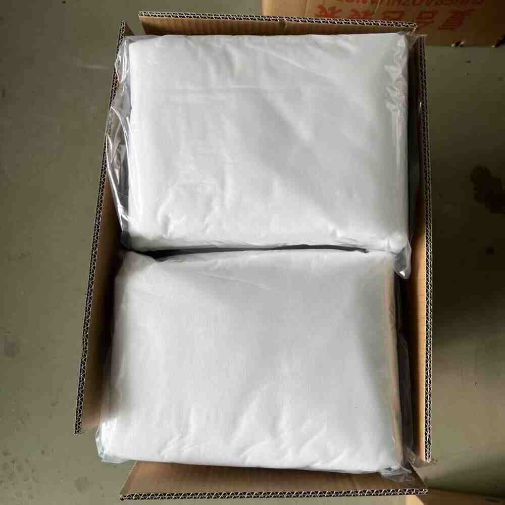 TNT-Tessuti Non Tessuti per agricoltura protective sheets Non-woven protective veil Tessuto TNT Bianco Cappuccio TNT