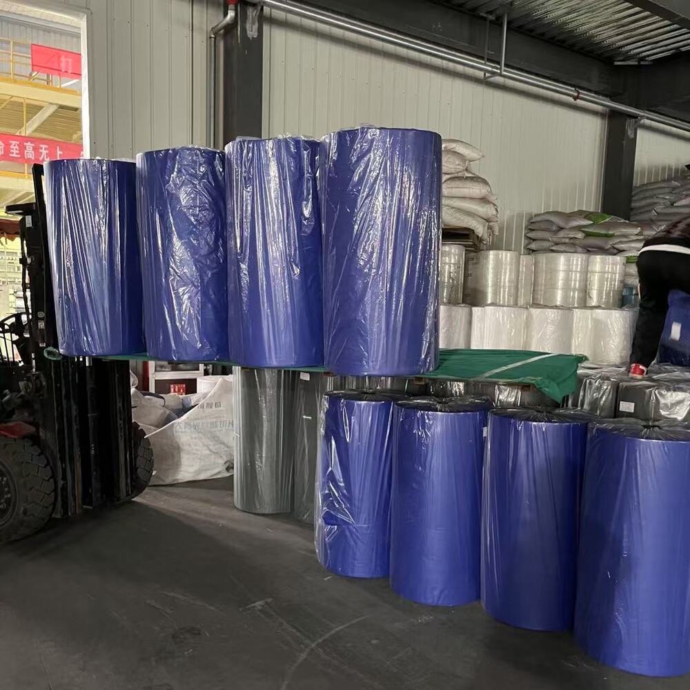 Wholesale custom-made polypropylene non-woven fabric in various colors in large rolls