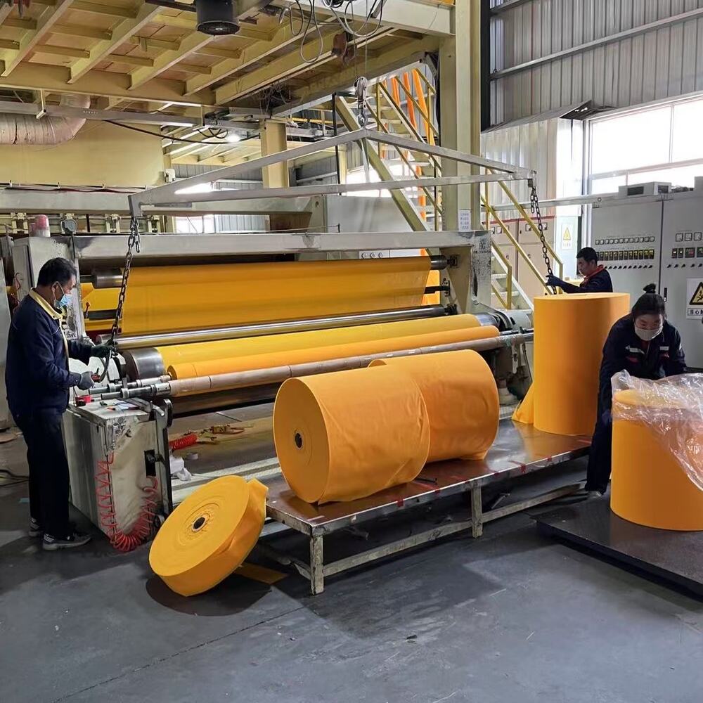 Wholesale custom-made polypropylene non-woven fabric in various colors in large rolls
