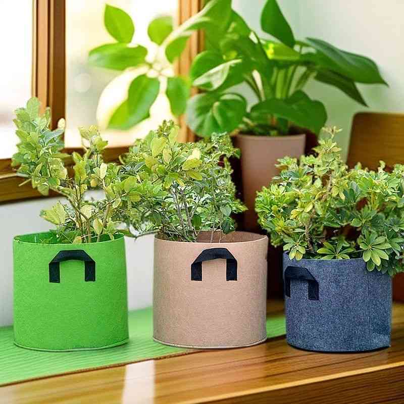 Non-woven fabric grow bags