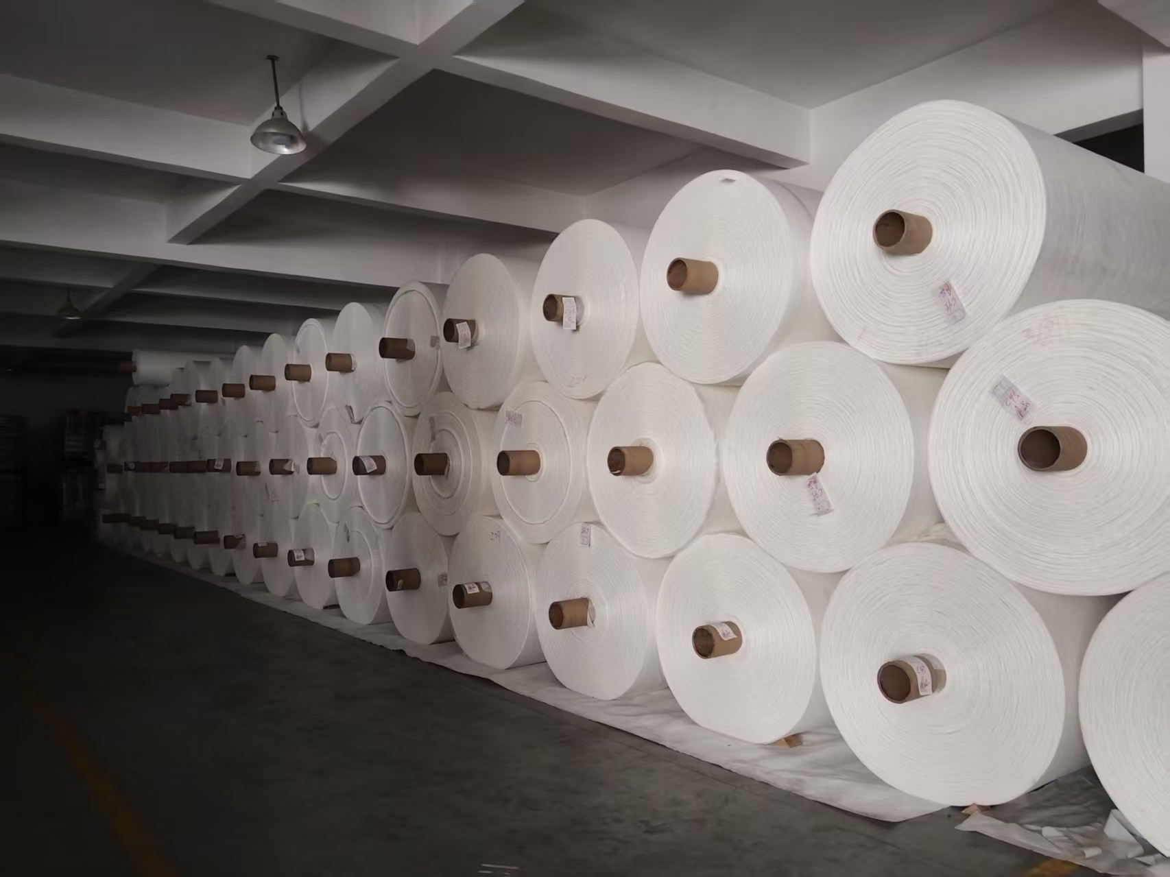 PET spunbond nonwoven weed control  fabric